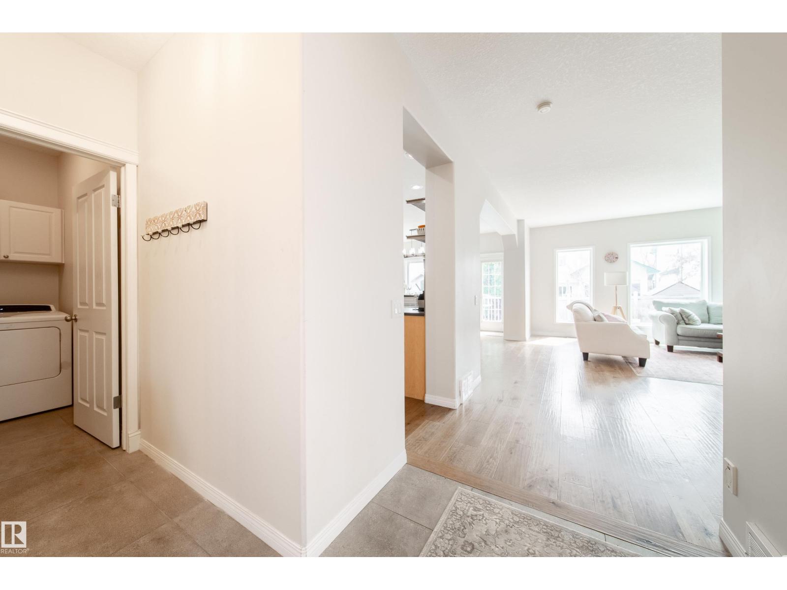 1205 ORMSBY LN NW, Edmonton