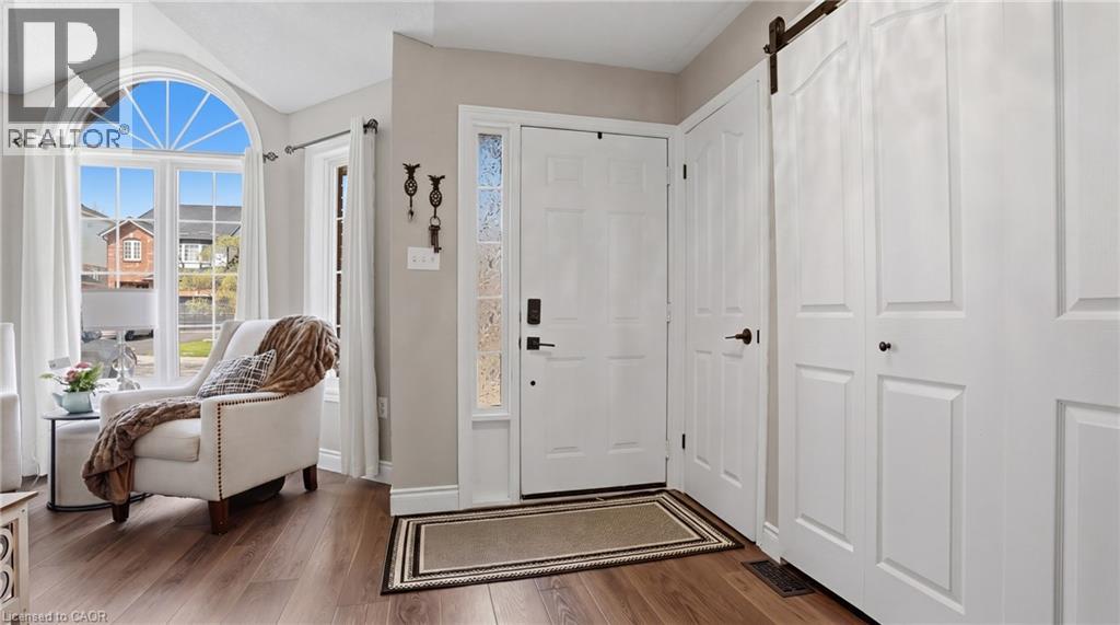 28 GLENHOLLOW Drive, Stoney Creek, Ontario, L8J3R8 — Photo 5