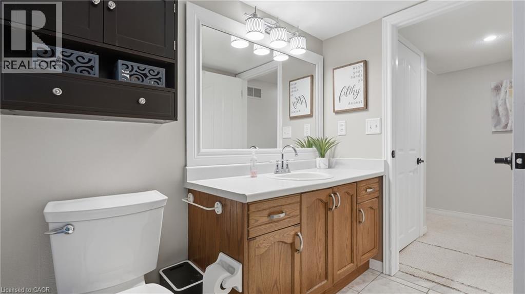28 GLENHOLLOW Drive, Stoney Creek, Ontario, L8J3R8 — Photo 32