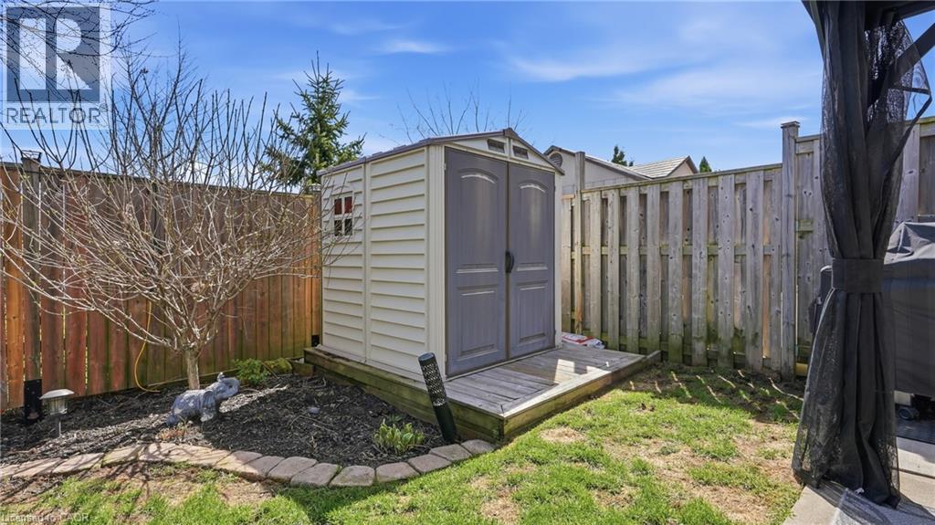 28 GLENHOLLOW Drive, Stoney Creek, Ontario, L8J3R8 — Photo 40