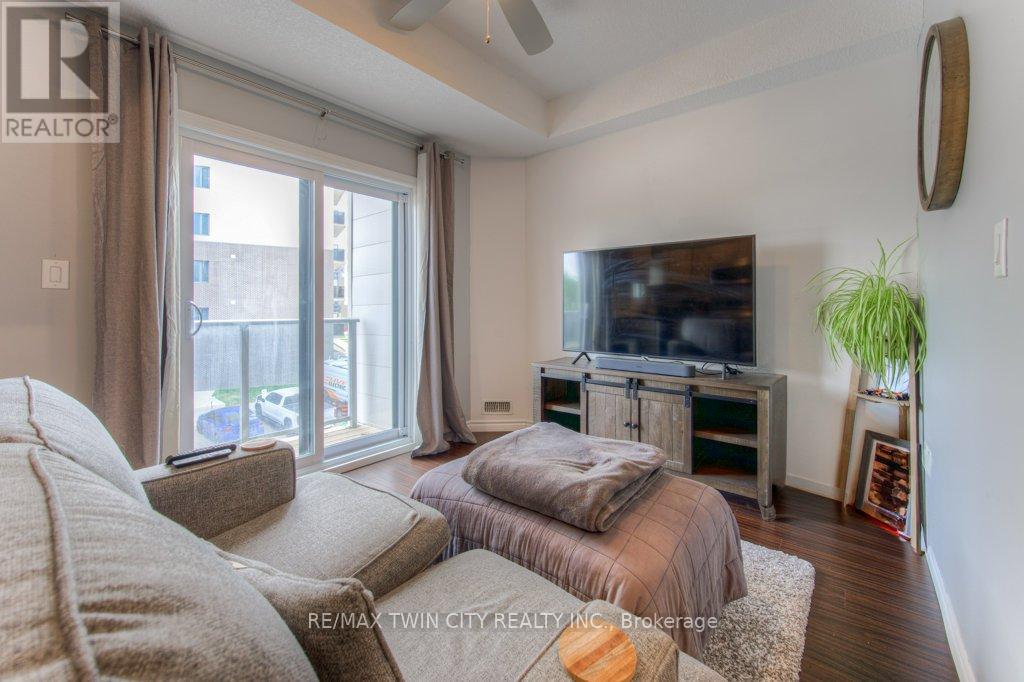 #19A 1430 HIGHLAND ROAD W - 11