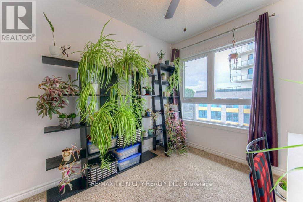 #19A 1430 HIGHLAND ROAD W - 25