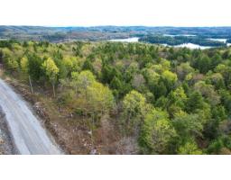 45 Ch. De La Fresque, Val Des Monts, QC J8N0C5 Photo 10