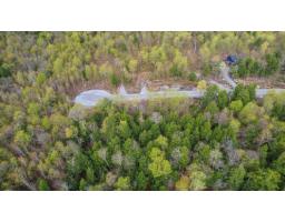 45 Ch. De La Fresque, Val Des Monts, QC J8N0C5 Photo 13