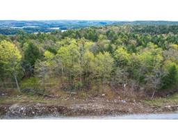 45 Ch. De La Fresque, Val Des Monts, QC J8N0C5 Photo 8