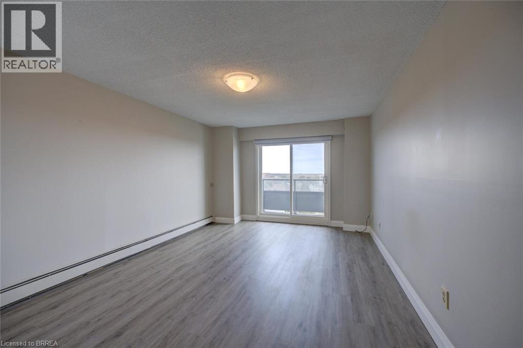 640 WEST Street Unit# 909, Brantford, Ontario, N3R6M3 — Photo 32
