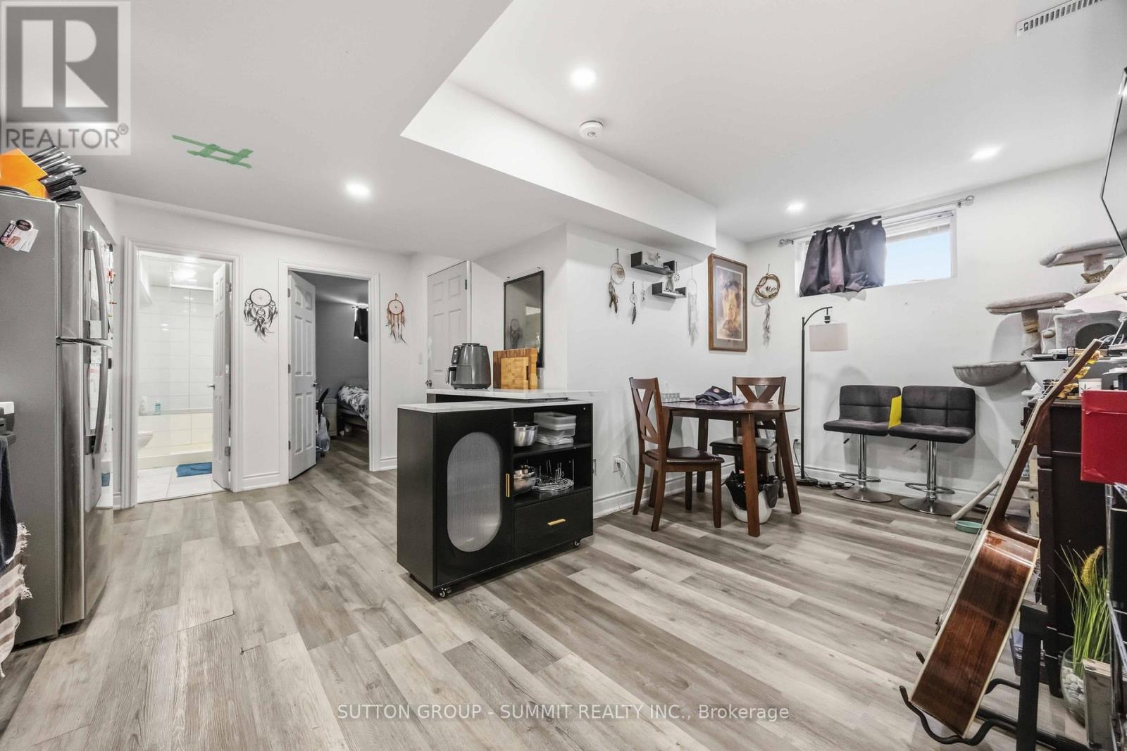 4932 AURORA ROAD - 24