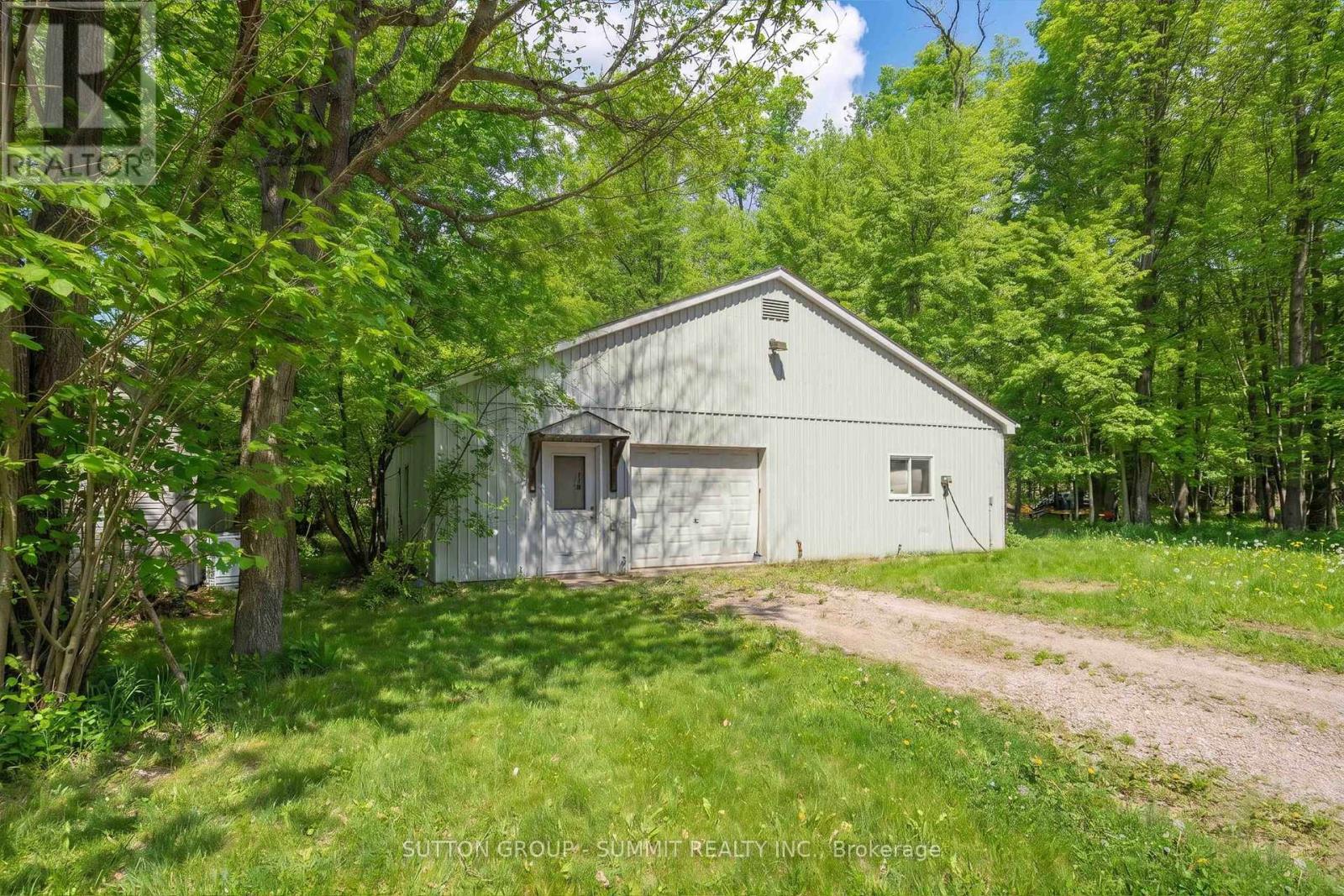 4932 AURORA ROAD - 26