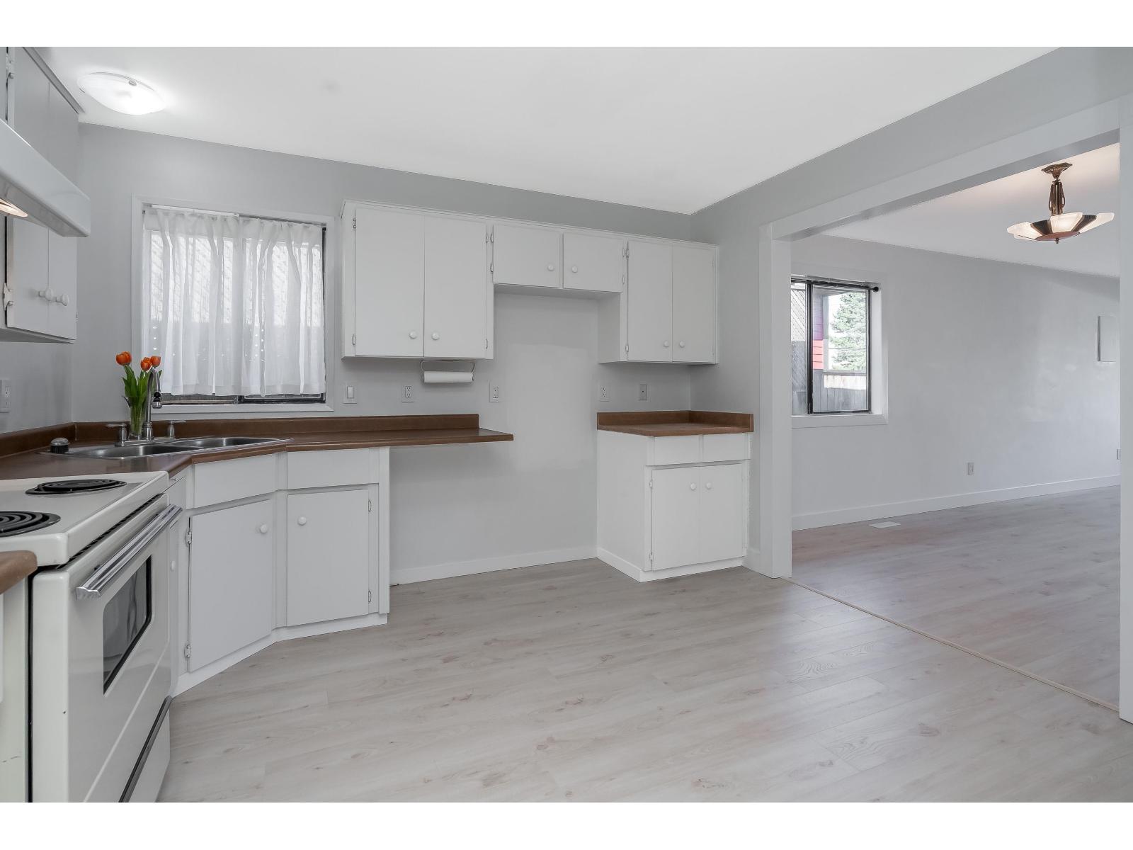 3363 271A STREET, Langley
