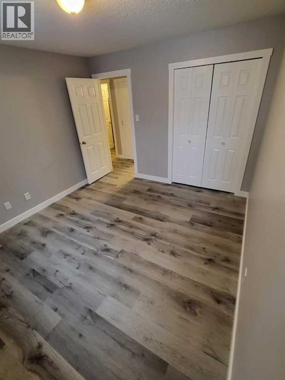 #6 506 41 Street - 11