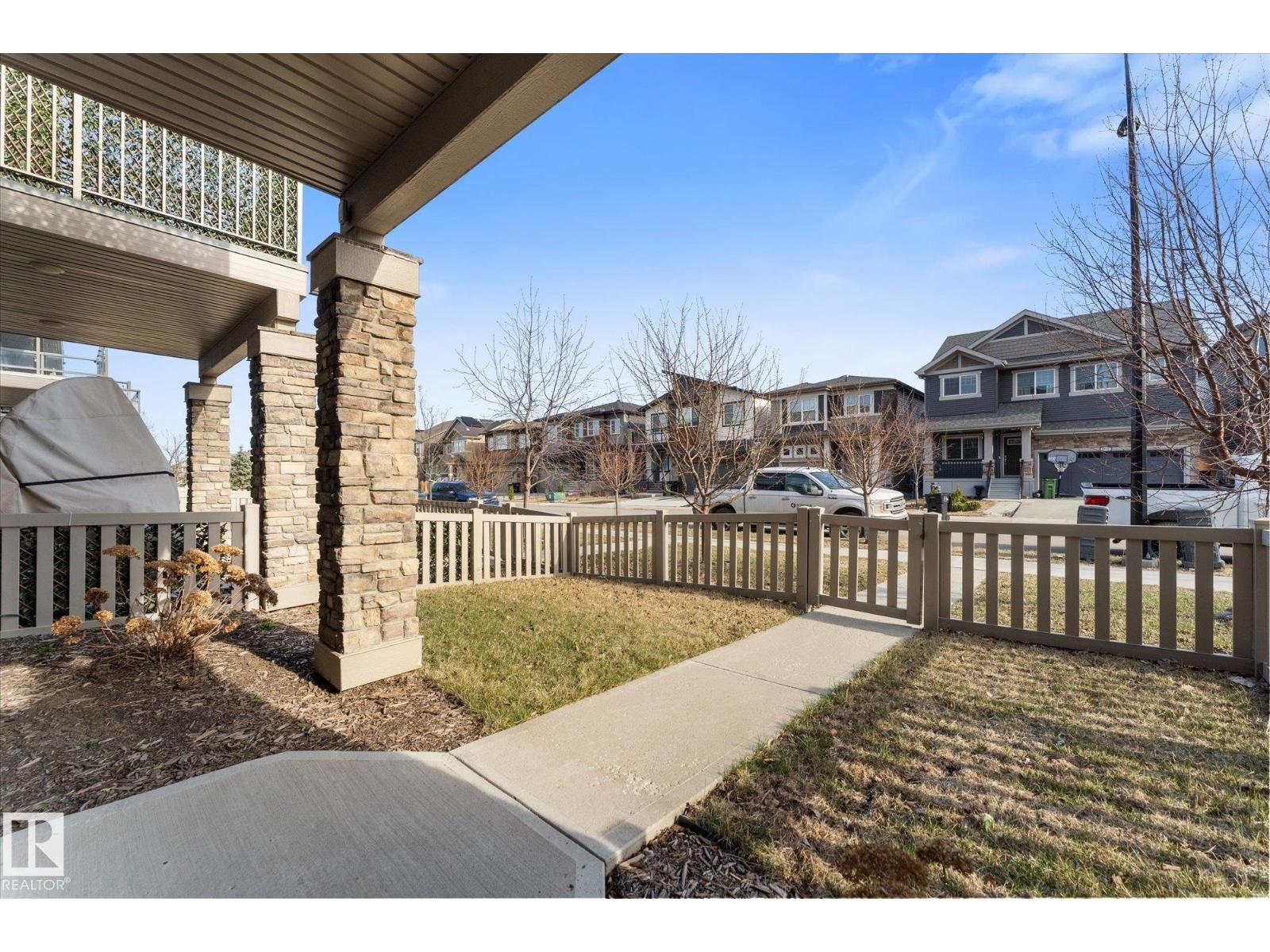 19754 26A AV NW, Edmonton