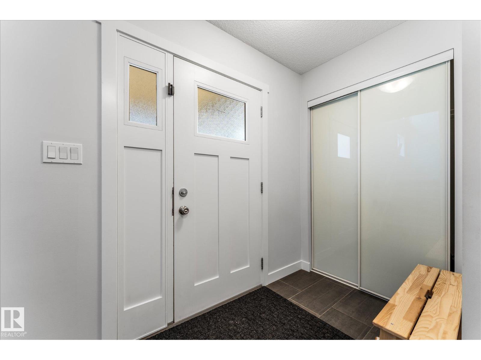 19754 26A AV NW, Edmonton
