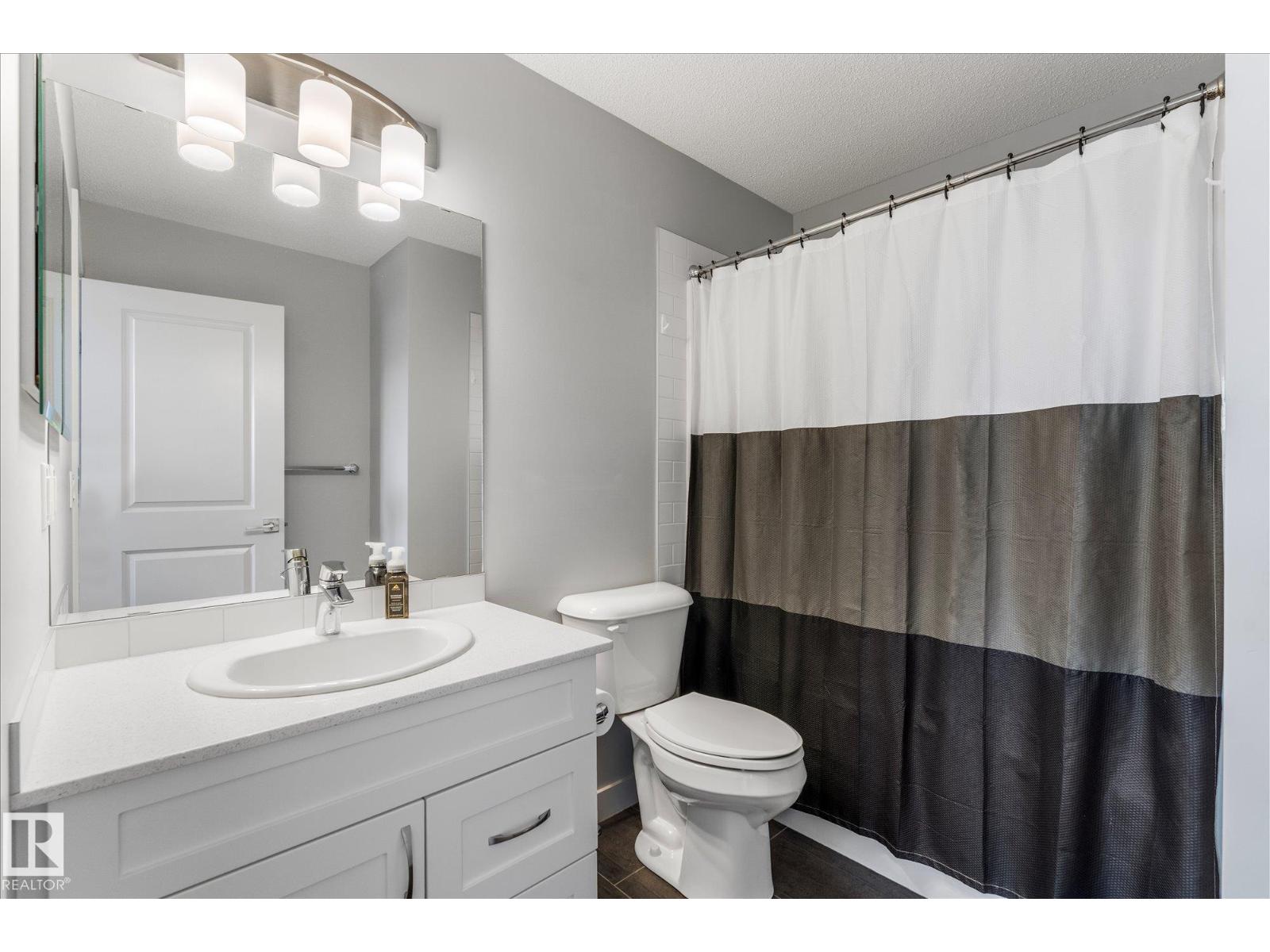 19754 26A AV NW, Edmonton