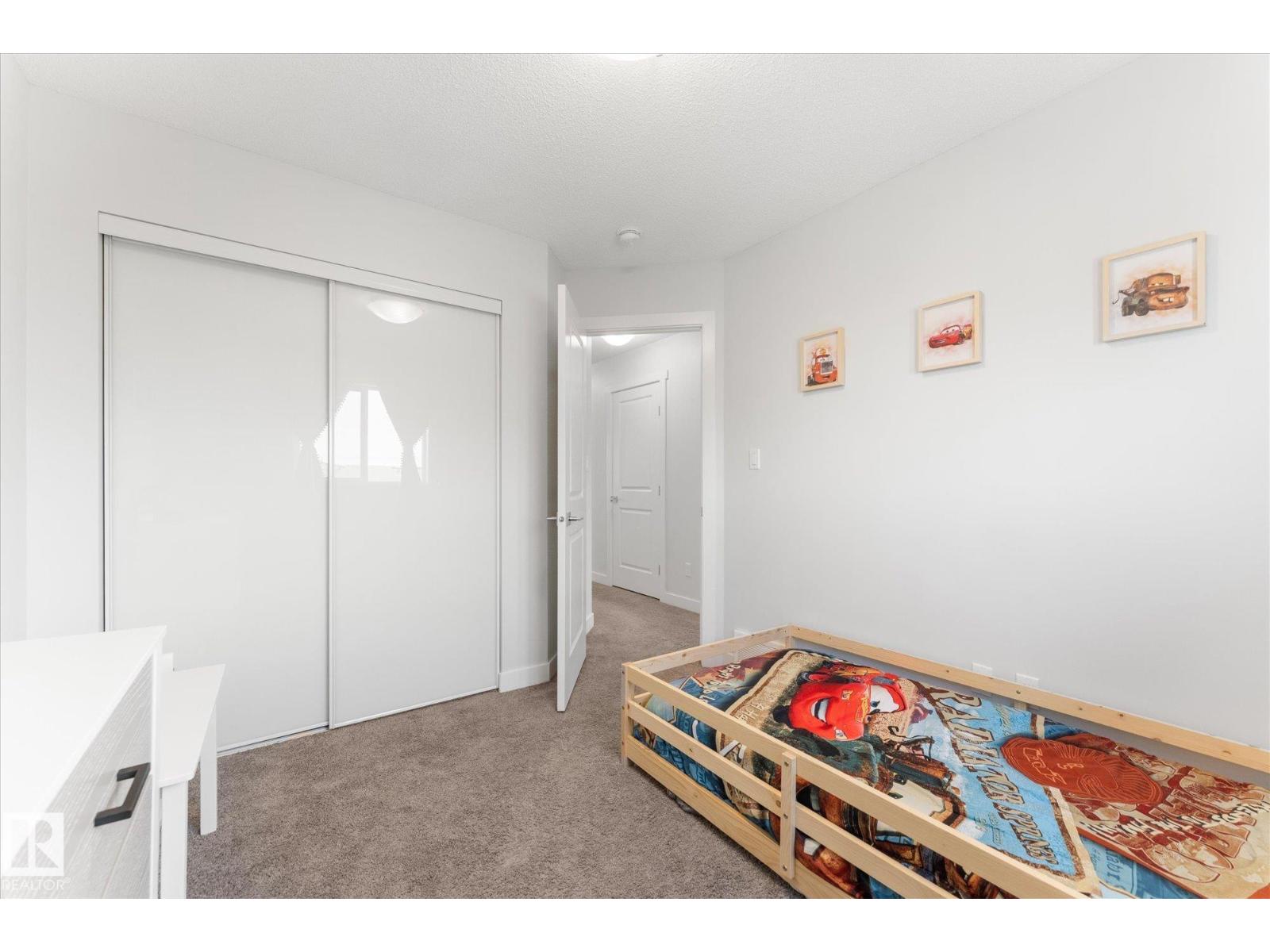 19754 26A AV NW, Edmonton