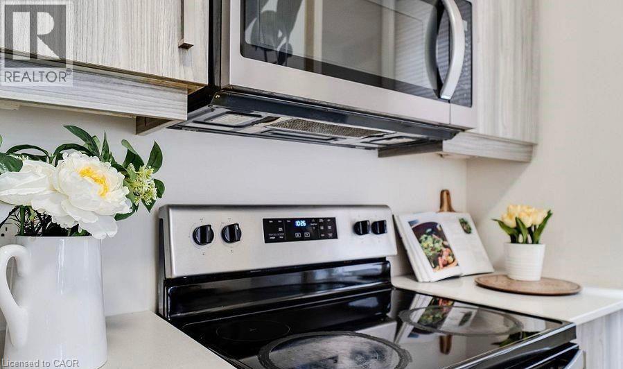30 TIMES SQUARE Boulevard Unit# 122, Stoney Creek, Ontario, L8J0M1 — Photo 21