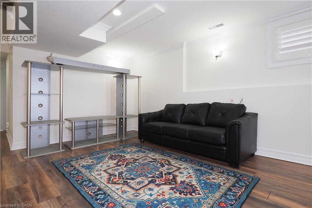 67 HOLLYRIDGE Crescent Unit# Lower, Kitchener, Ontario, N2N3L9 — Photo 10