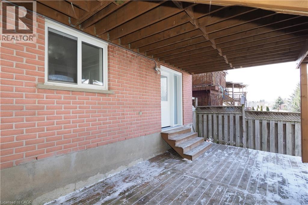 67 HOLLYRIDGE Crescent Unit# Lower, Kitchener, Ontario, N2N3L9 — Photo 5