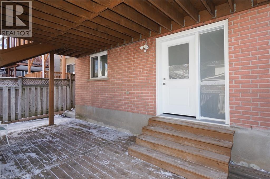 67 HOLLYRIDGE Crescent Unit# Lower, Kitchener, Ontario, N2N3L9 — Photo 4