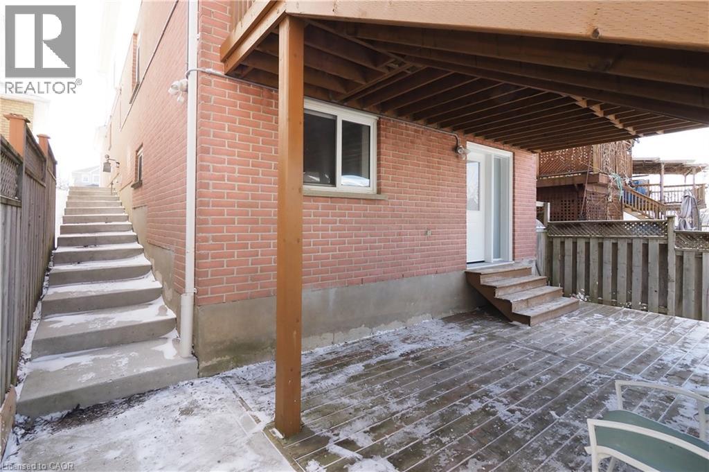 67 HOLLYRIDGE Crescent Unit# Lower, Kitchener, Ontario, N2N3L9 — Photo 2