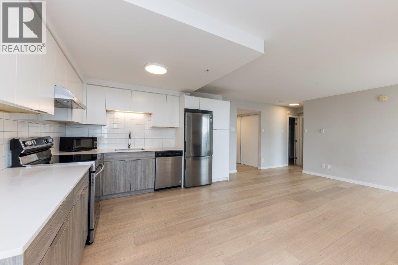 602 505 LONSDALE AVENUE — photo 3