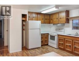 4, 4504 41 Street, Camrose, AB T4V4K4 Photo 13