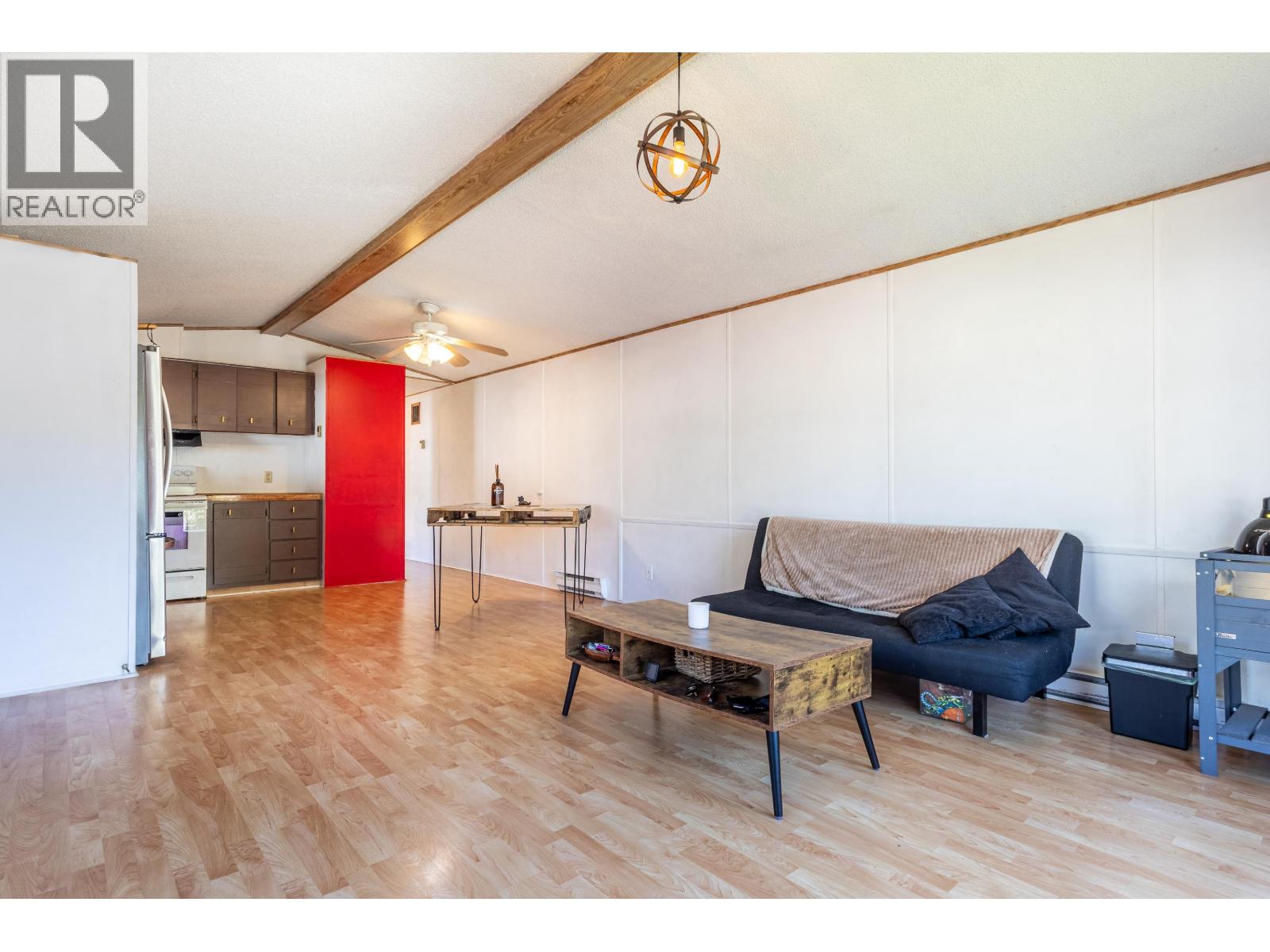 53 1413 SUNSHINE COAST HIGHWAY, Gibsons