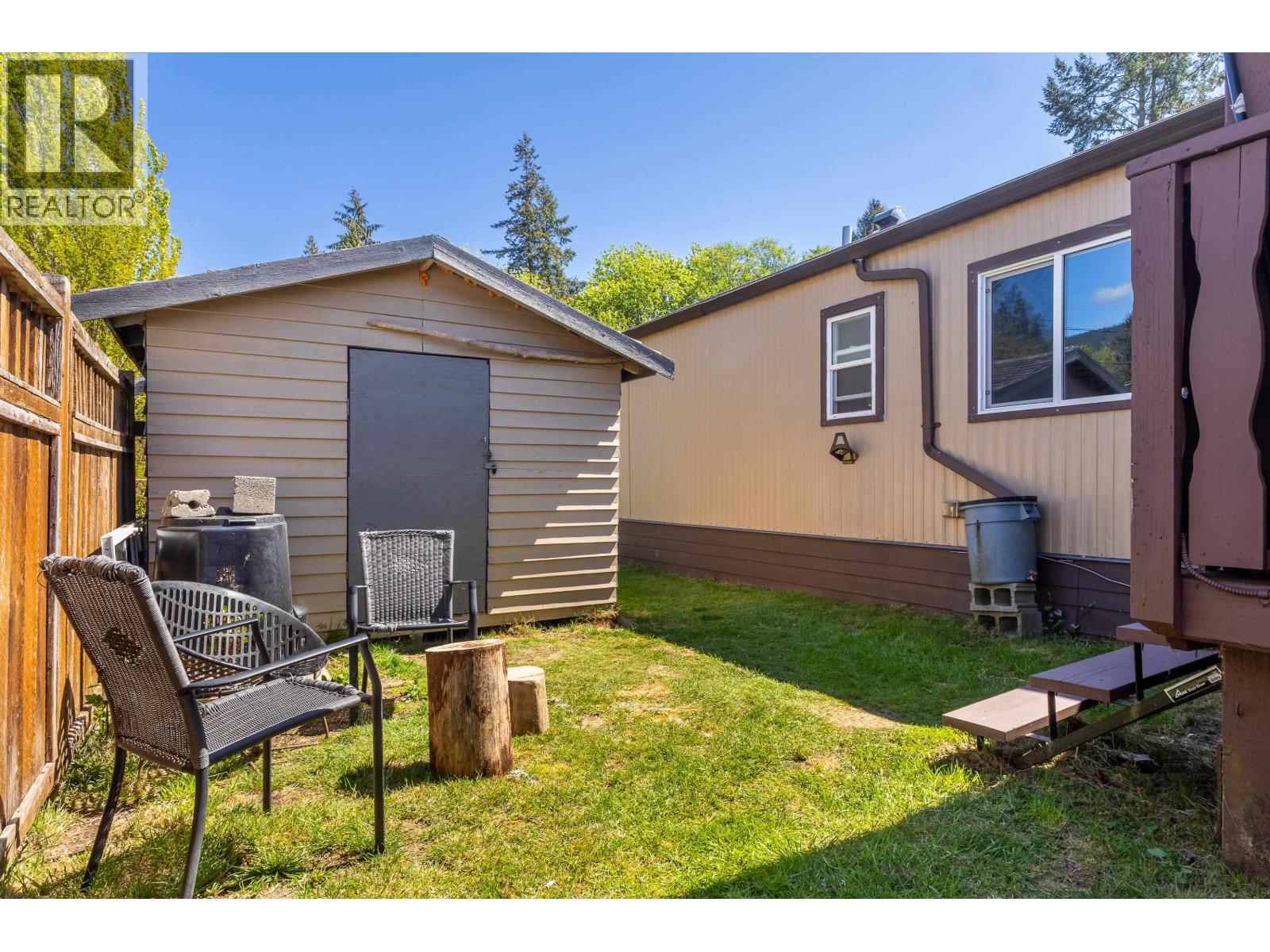 53 1413 SUNSHINE COAST HIGHWAY, Gibsons