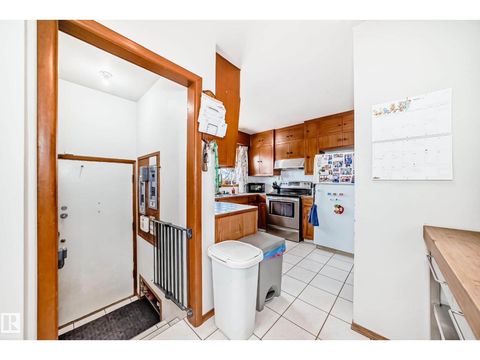 12106 48 ST NW, Edmonton