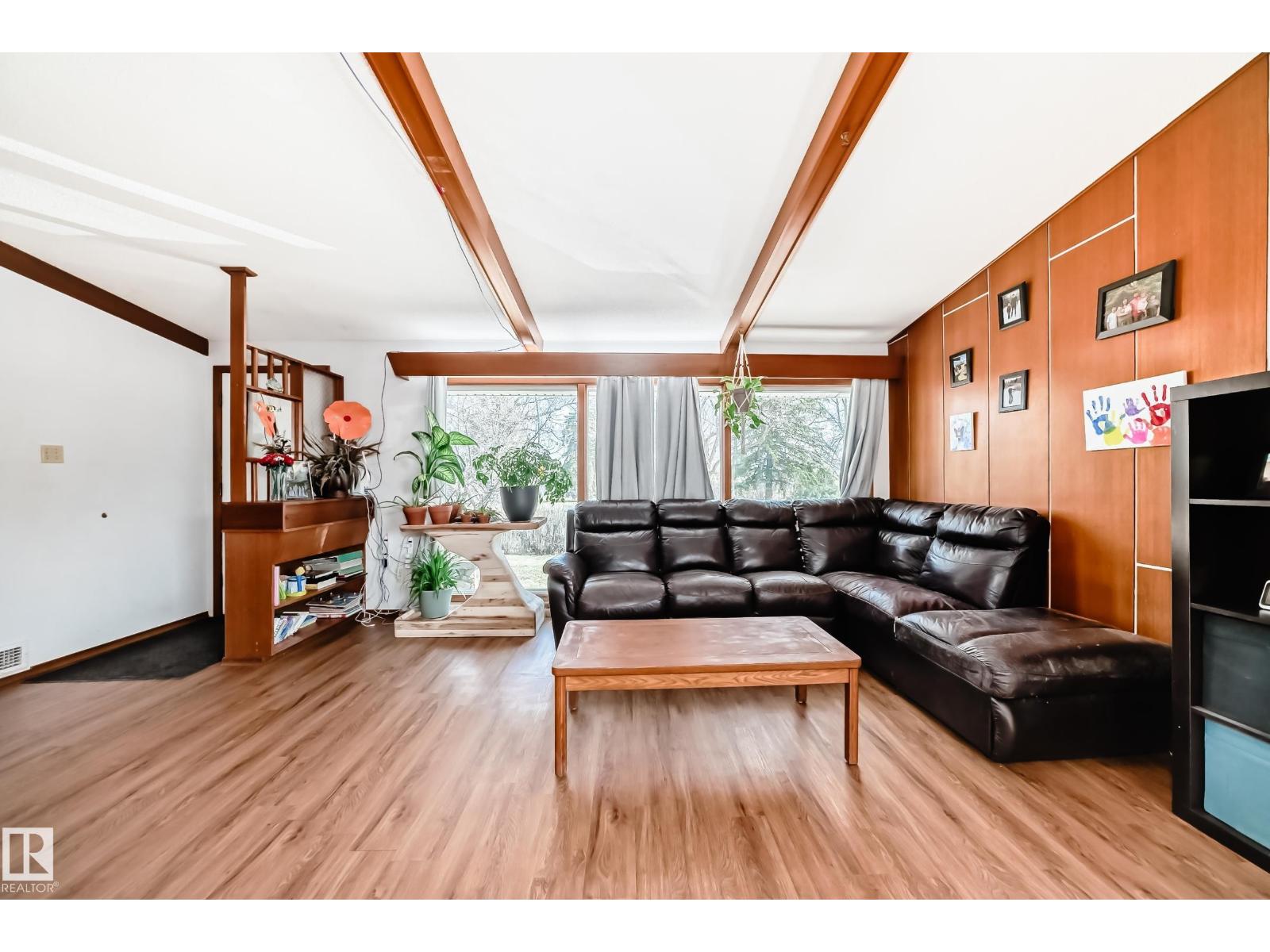 12106 48 ST NW, Edmonton