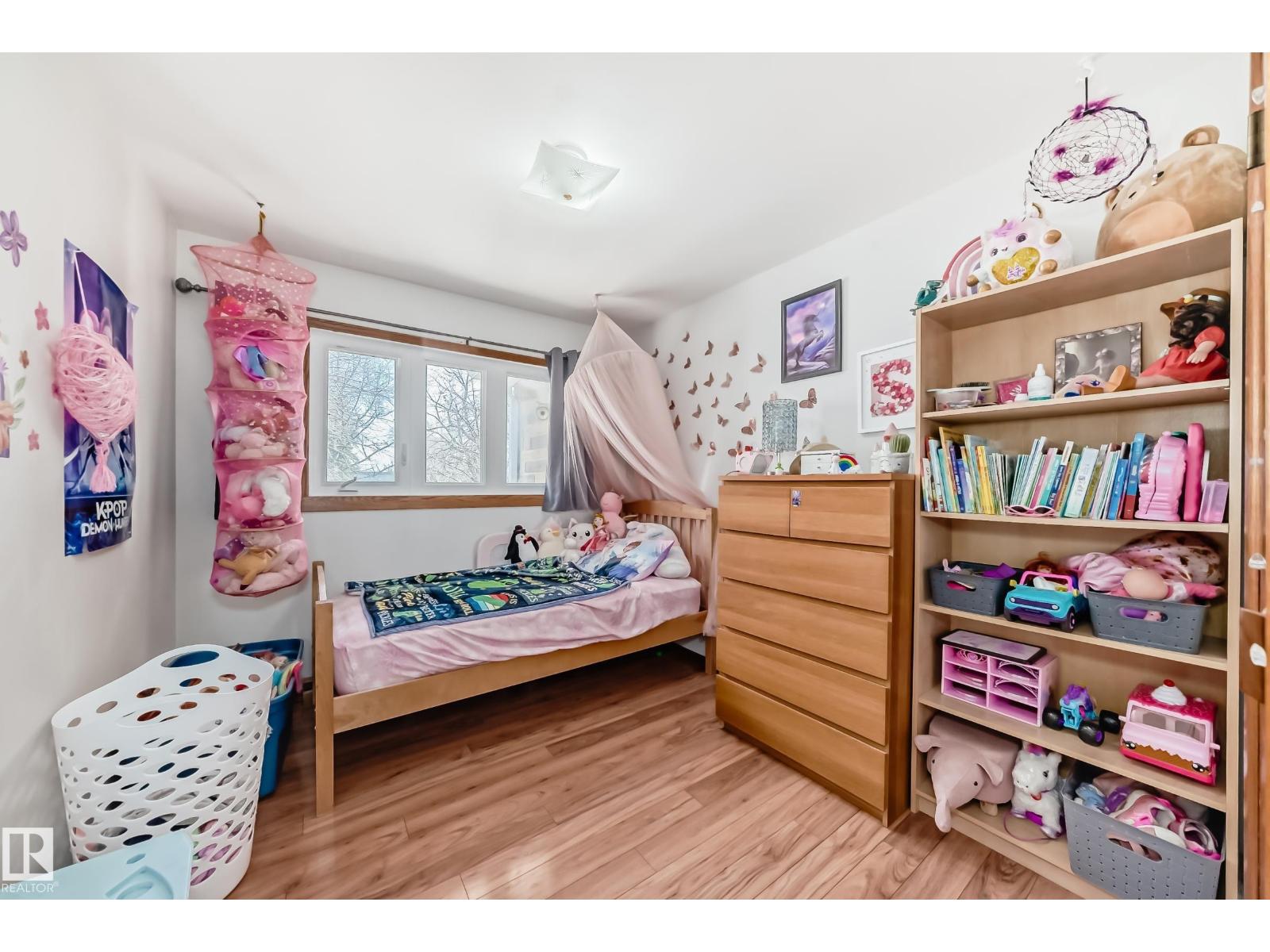 12106 48 ST NW, Edmonton