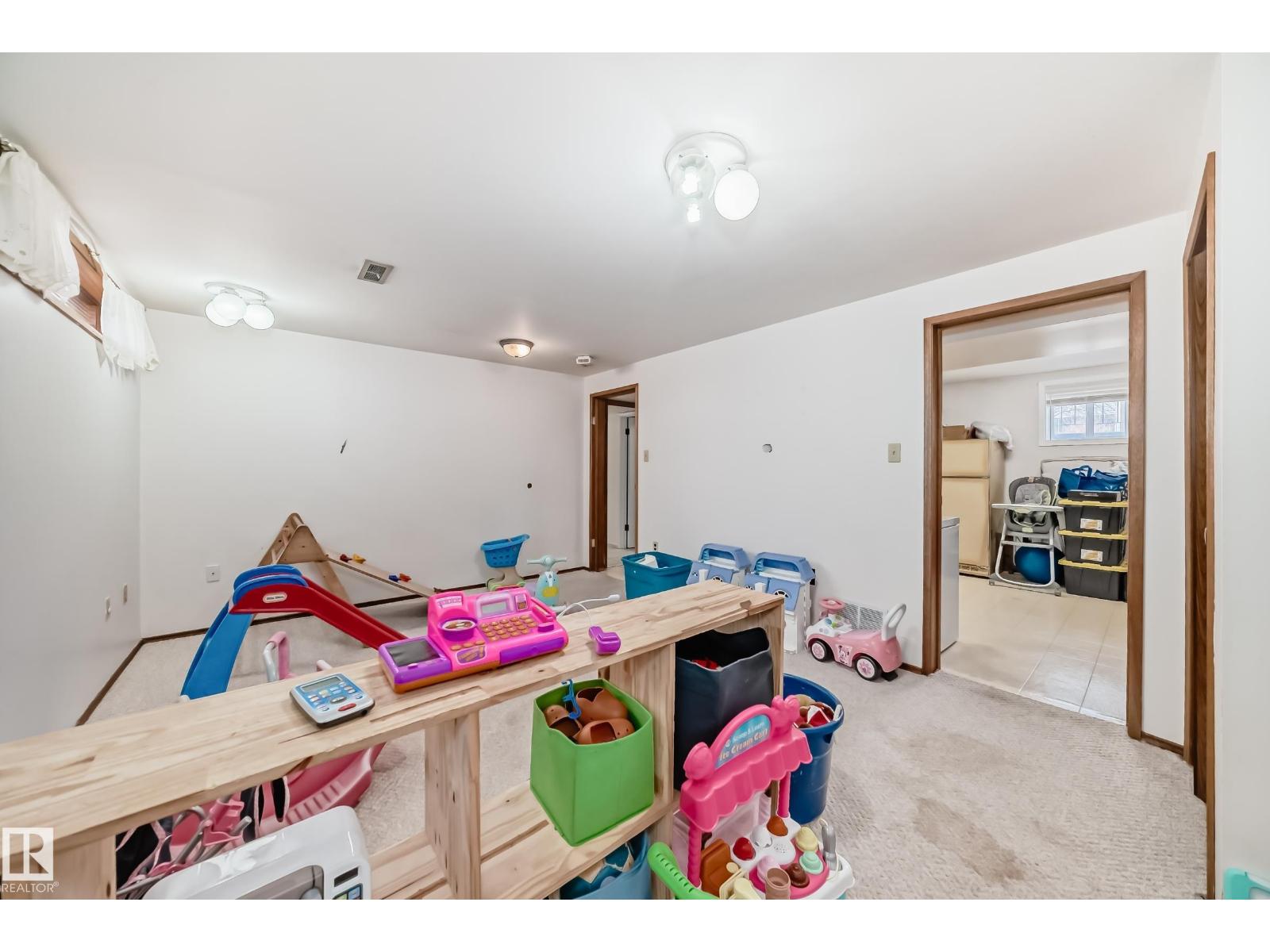12106 48 ST NW, Edmonton
