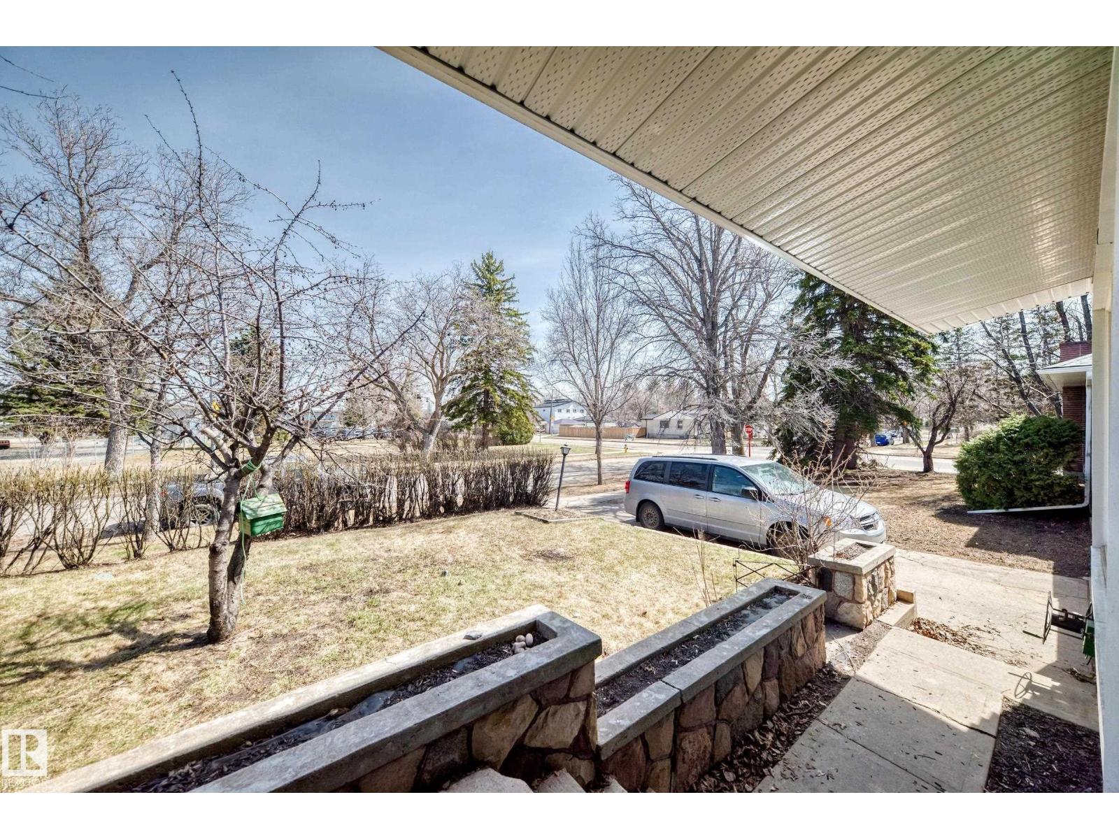 12106 48 ST NW, Edmonton