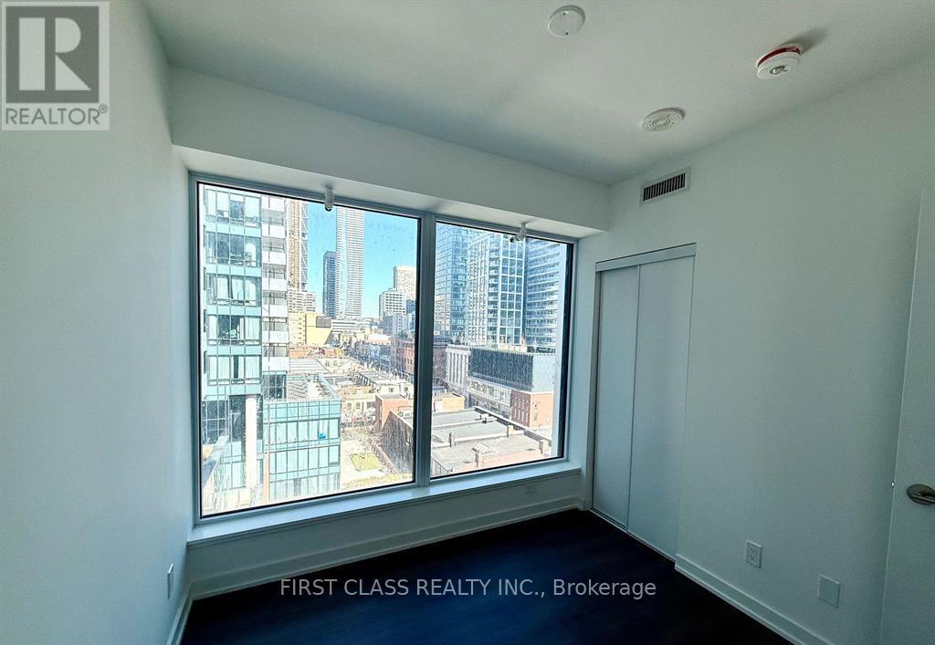 #905 8 WELLESLEY STREET W - 16