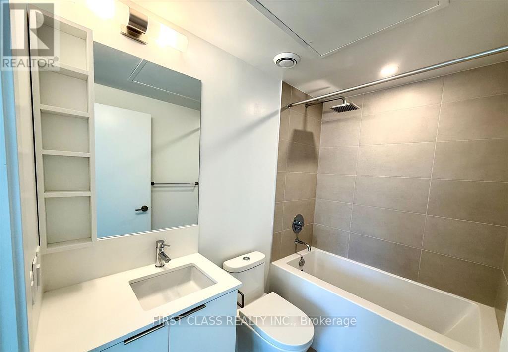 #905 8 WELLESLEY STREET W - 18