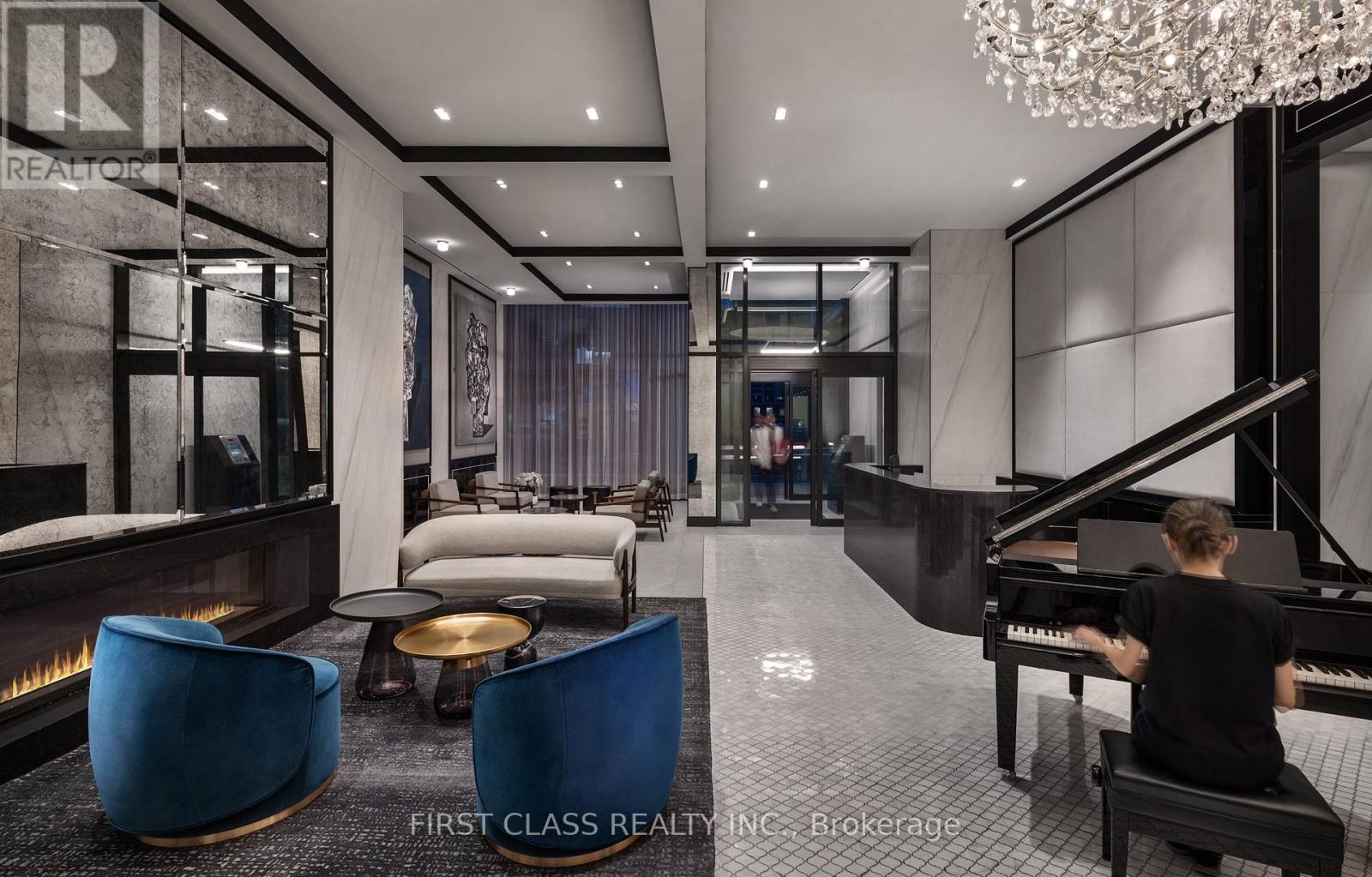 #905 8 WELLESLEY STREET W - 2