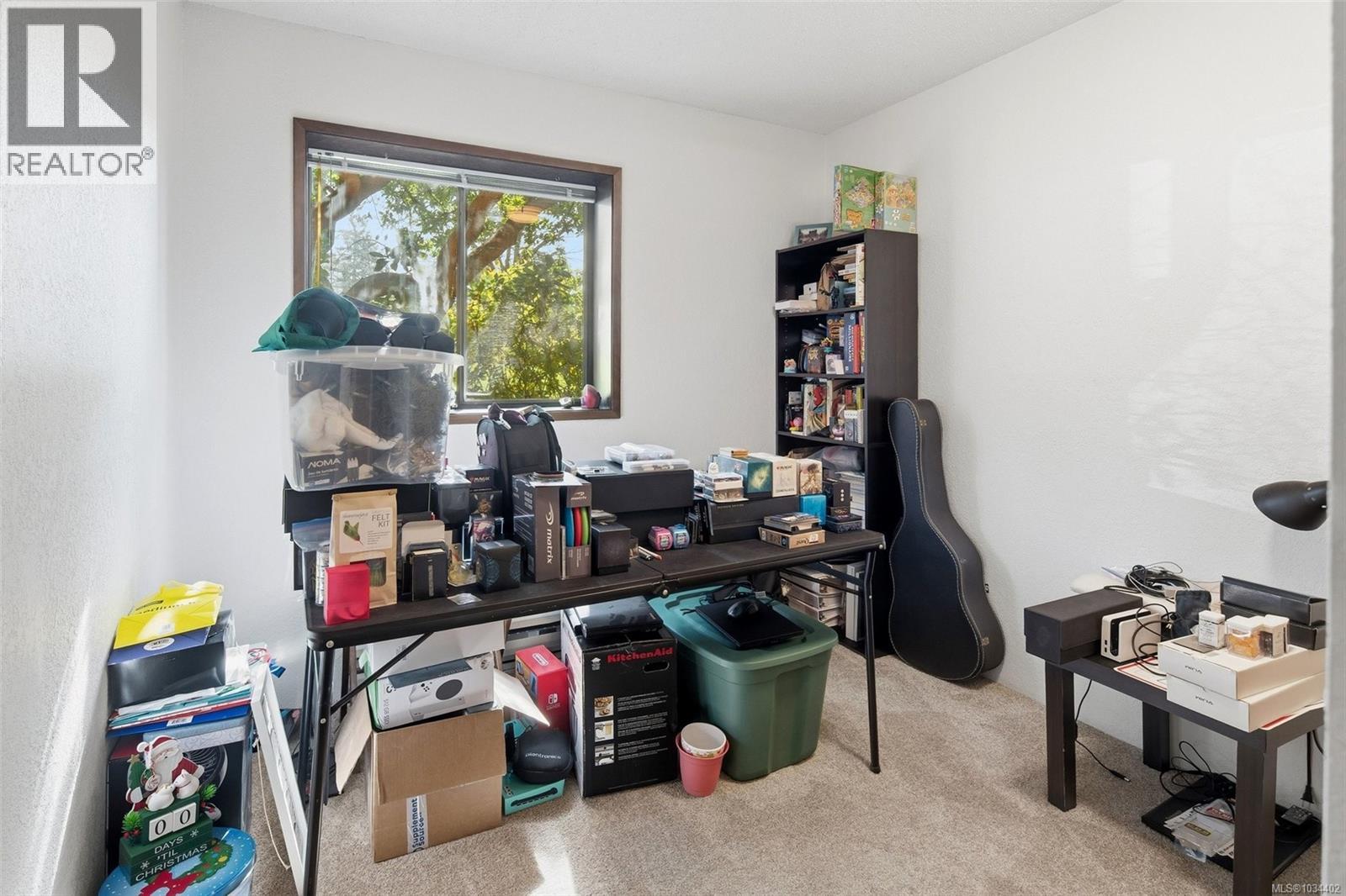 103 73 Gorge Road West, Saanich
