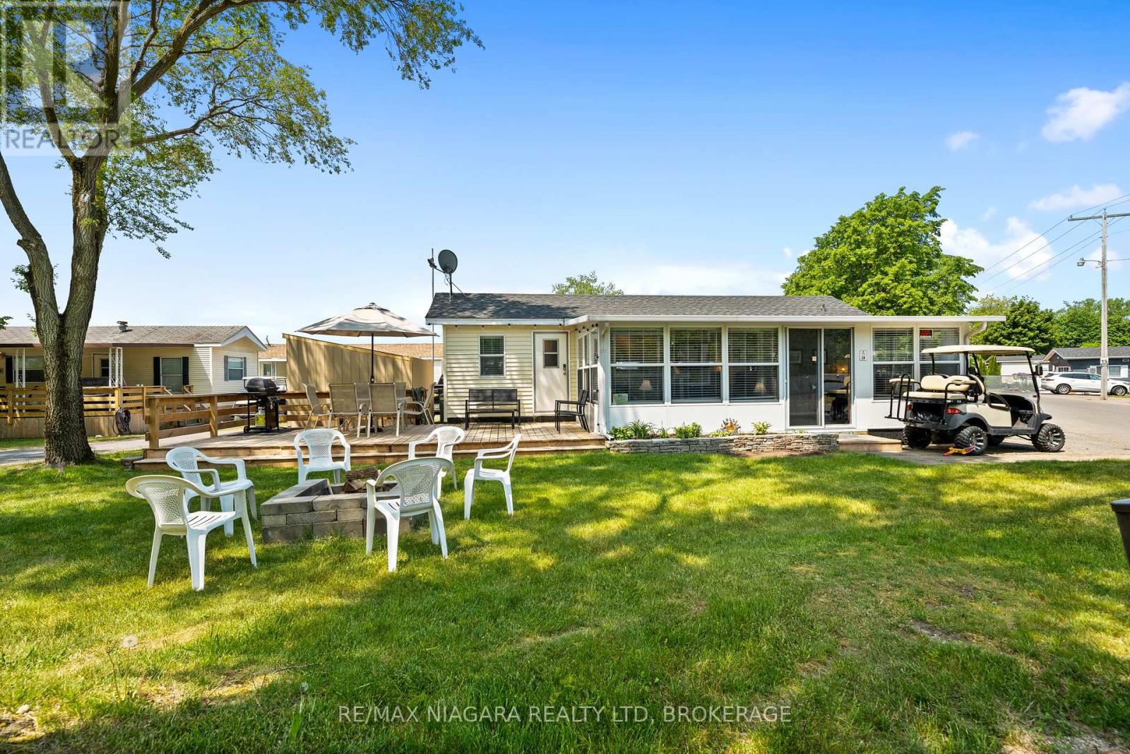 28 MARINER CRESCENT - 22