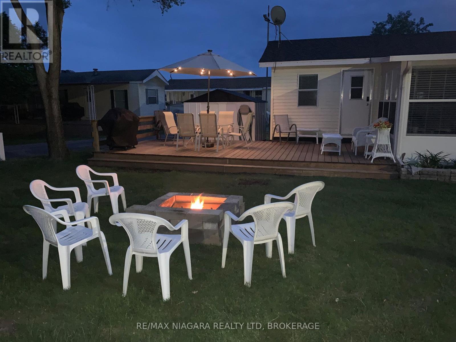 28 MARINER CRESCENT - 29