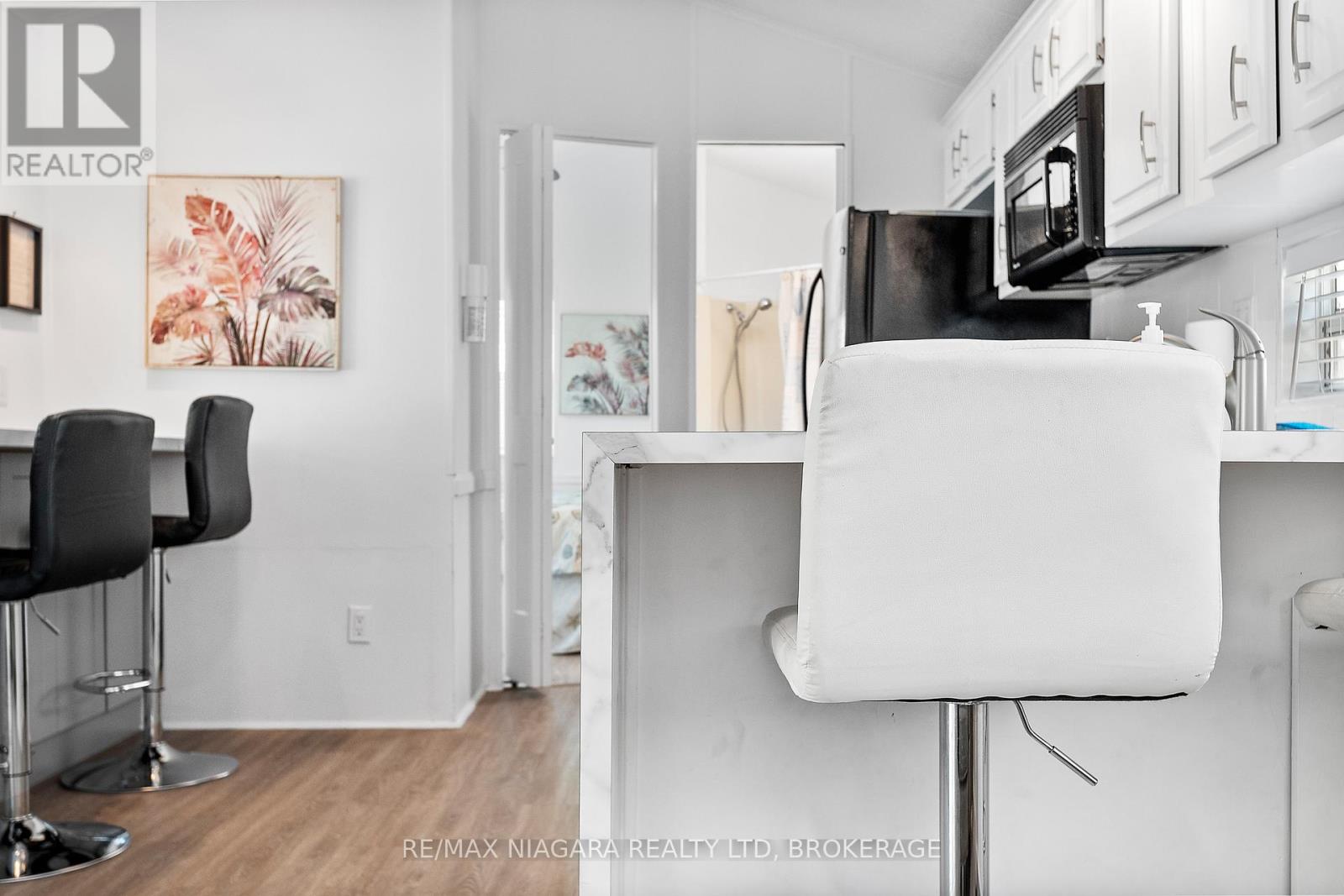 28 MARINER CRESCENT - 5