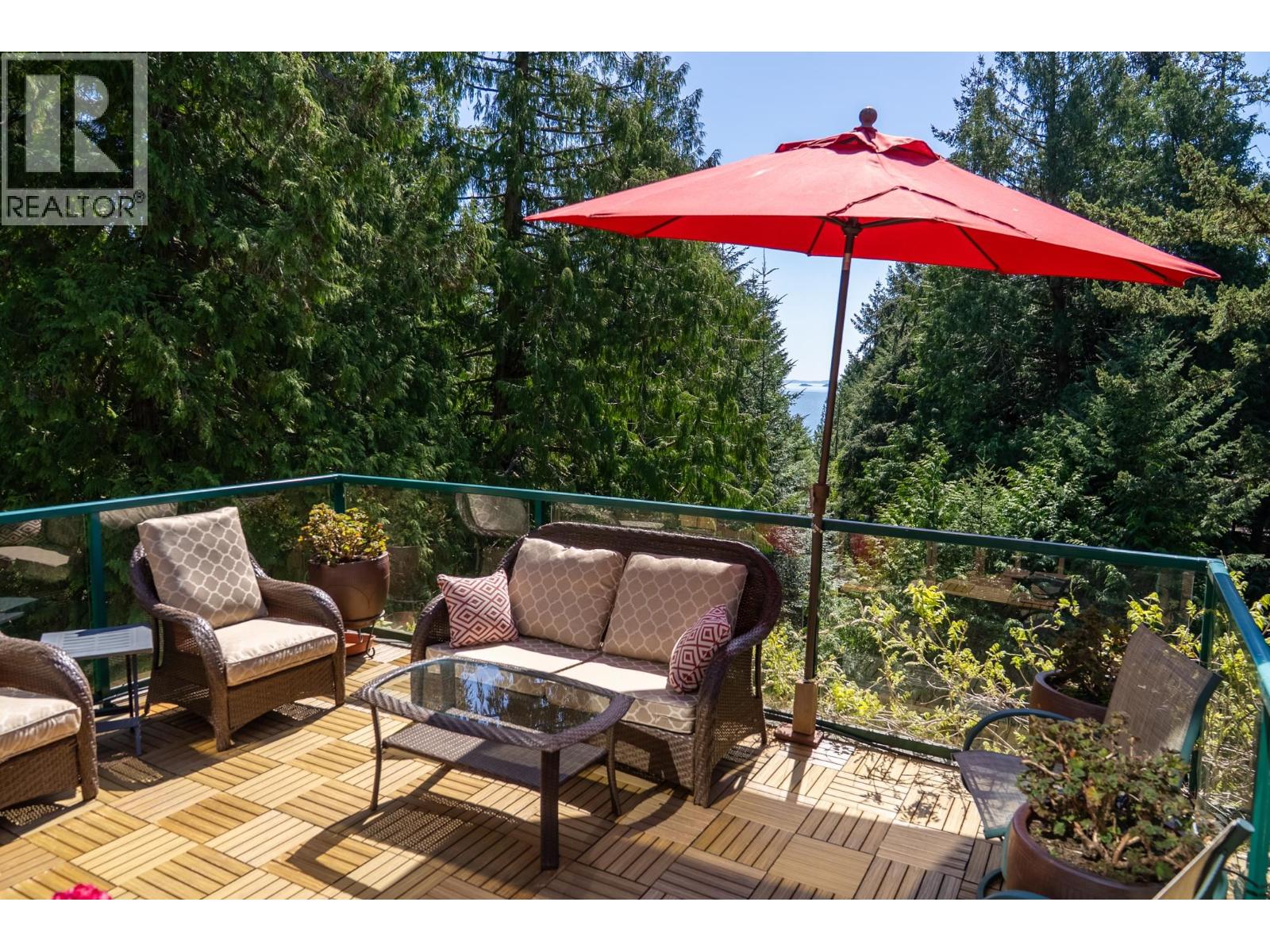 486 BLUFF WAY, Mayne Island