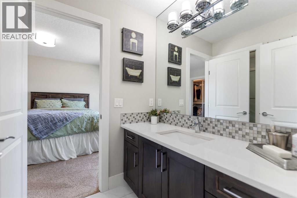 125 Kinniburgh Loop — photo 37
