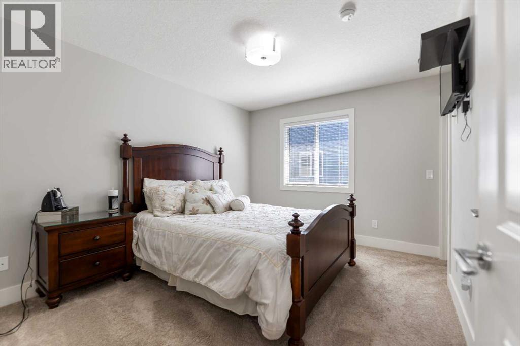 125 Kinniburgh Loop — photo 34