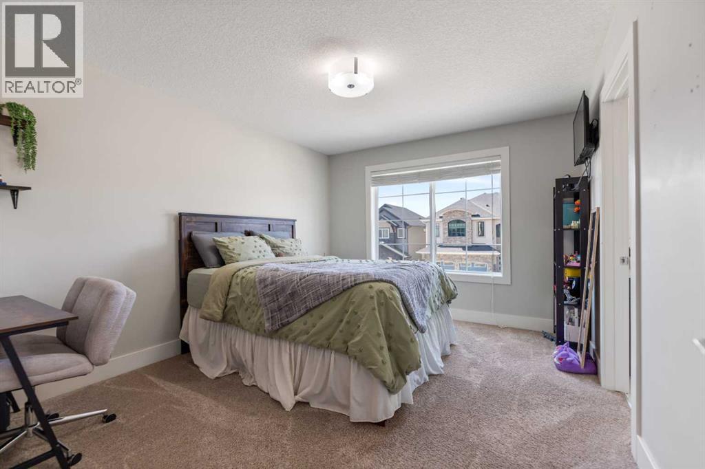 125 Kinniburgh Loop — photo 38