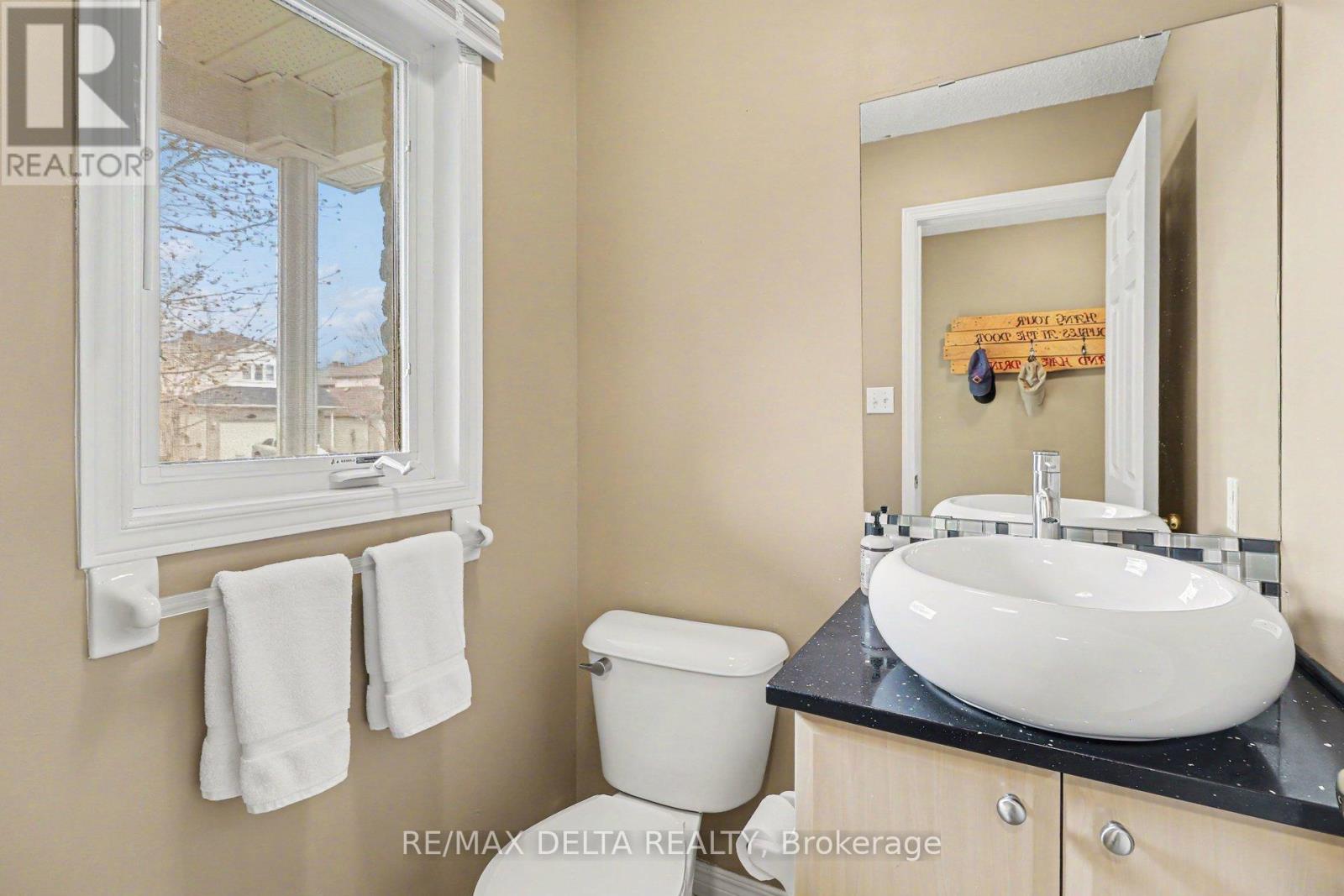 169 LOUISE STREET - 7