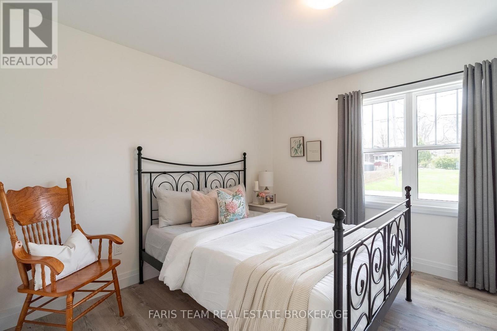 753 FIFTH AVENUE - 21