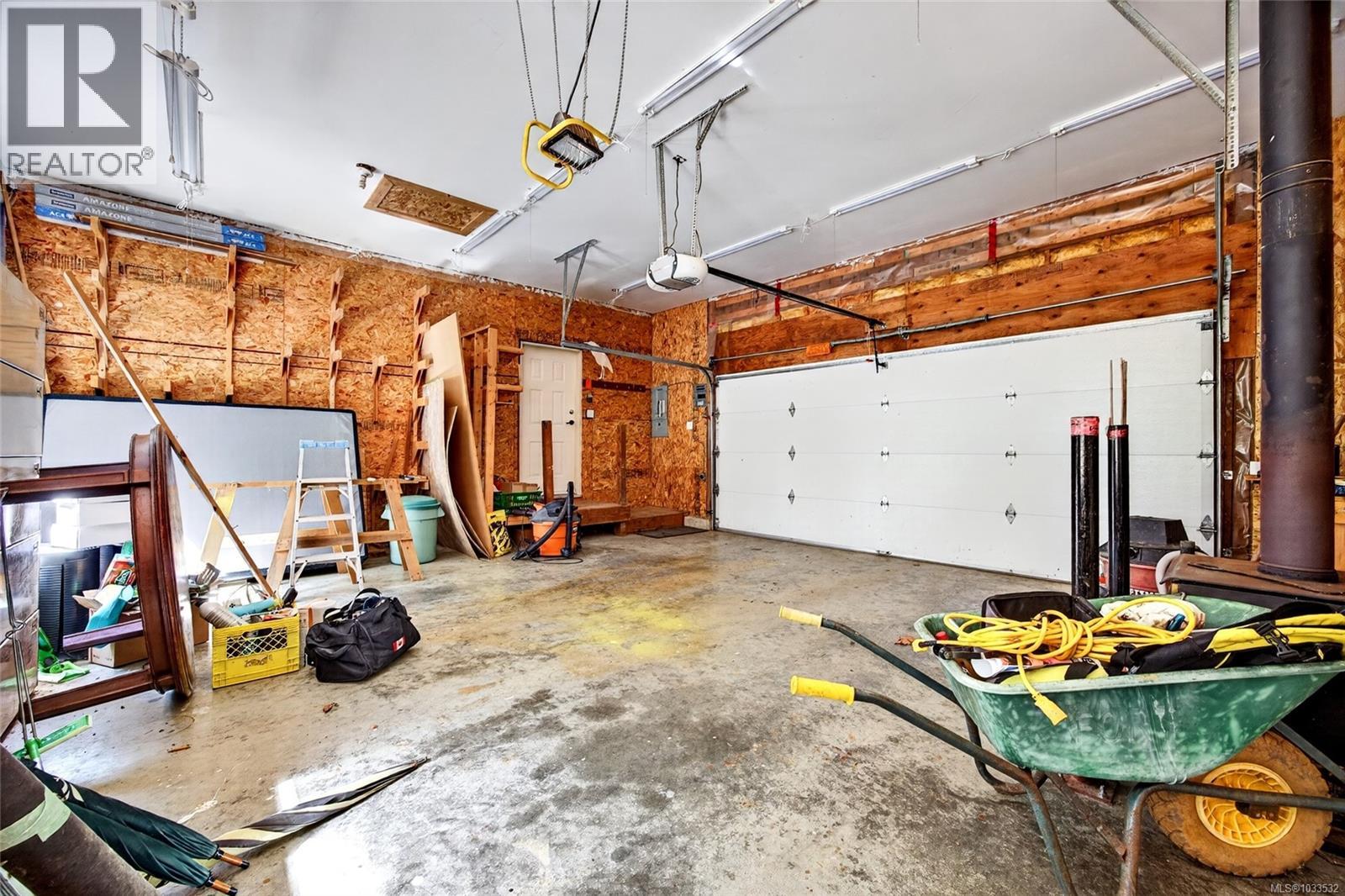  251 Price Road, Salt Spring