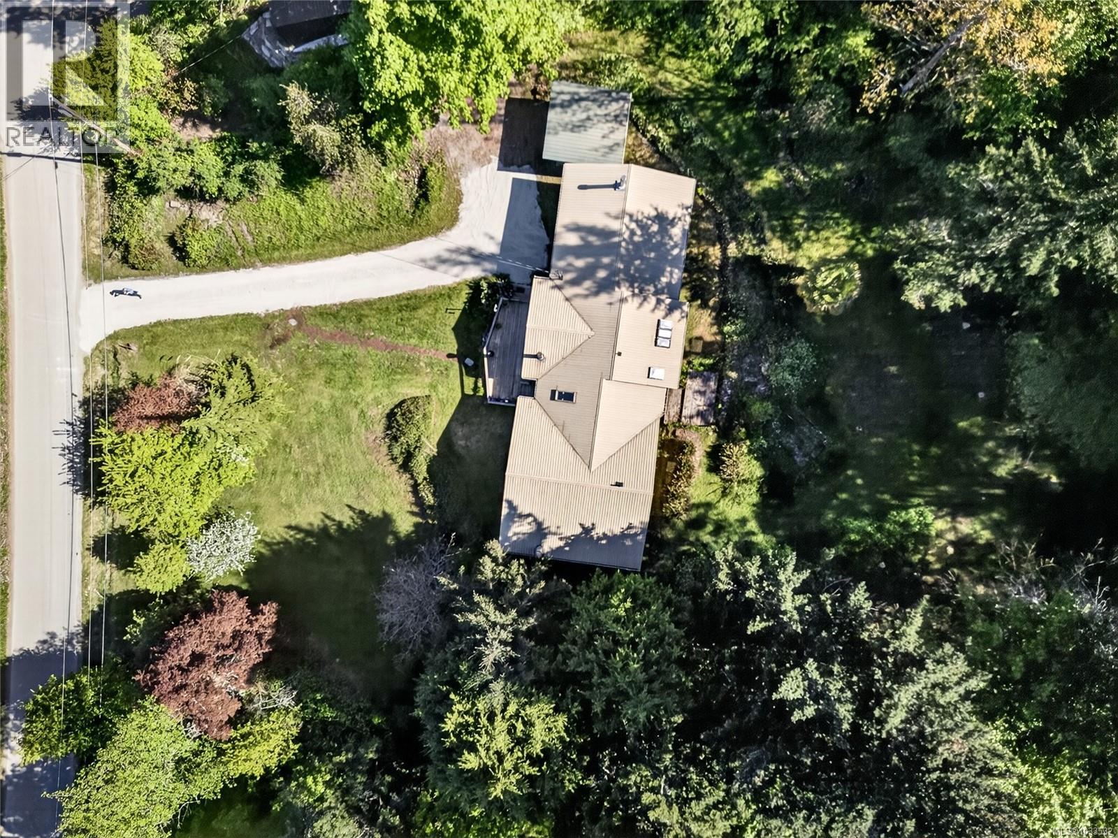  251 Price Road, Salt Spring