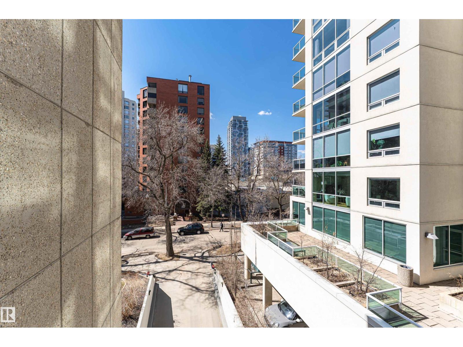#407 10045 118 ST NW - 11