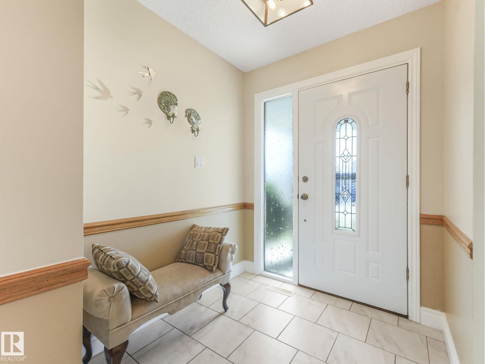 1027 77 ST NW, Edmonton