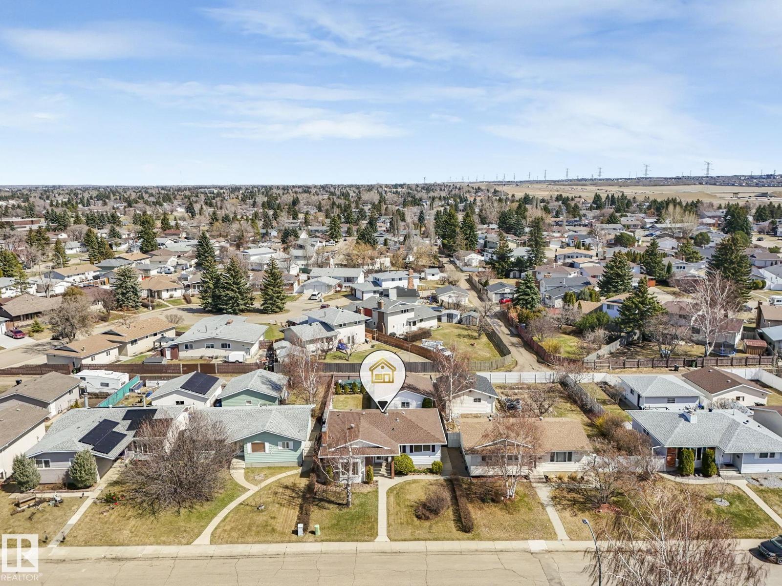 1027 77 ST NW, Edmonton